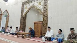 Penuh Haru dan Doa, Ratusan Warga Ngunut Lepas Empat Calon Jemaah Haji di Masjid Al-Hidayah
